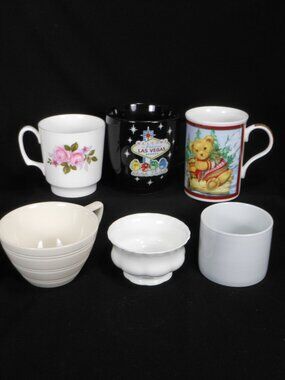 CLEARANCE. 2 sugar and 4 coffee mugs